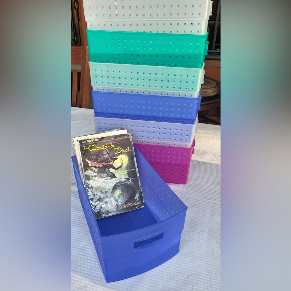 4-Plastic Baskets - Picture 9 of 9